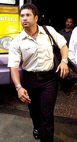 Master blaster Sachin Tendulkar arrives at Hyderabad airport 