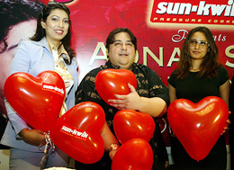 Pop singer Adnan Sami poses with former Miss World and actress Yukta Mookhey and actress Namrata Shirodhkar