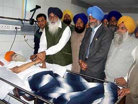 SAD chief Parkash Singh Badal calls on former SGPC chief Jagdev Singh Talwandi at DMC Heart Institute in Ludhiana 