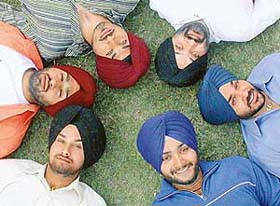 Young Sikh aspiring models say that after capturing the fashion world, they will carve a niche for themselves in Bollywood