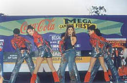 Shibani Kashyap at the annual fiesta of Kirori Mal College, Renaissance.