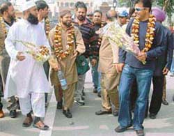 Pakistan Punjab's cricket team at Wagah joint check post after entering India