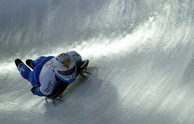 USA's Jim Shea speeds down the icetrack