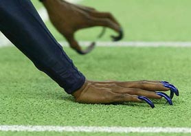 American Gail Devers prepares for the start of the 60m heats