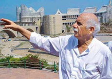 Moshe Safdie, Boston-based architect of the Rs 300-crore Khalsa Heritage Memorial Complex, reviews the progress of the project in Anandpur Sahib on Monday.