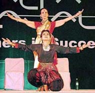 Mrinalini Sarabhai and Mallika Sarabhai at a dance recital