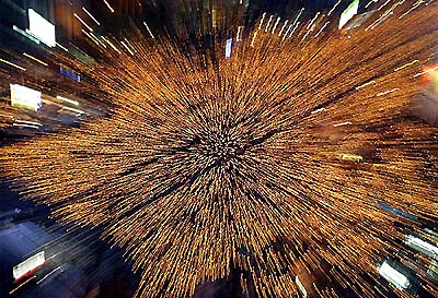 South Korean demonstrators hold candles at a rally to protest against opposition-led Parliament's impeachment of President Roh Moo-hyun near the presidential Blue House in Seoul