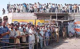 A section of the crowd at a public meeting during Deputy Prime Minister L.K. Advani�s Bharat Uday Yatra at Datia in Madhya Pradesh 