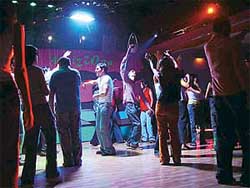 Discotheques in the city and its vicinity have heralded night life. 
