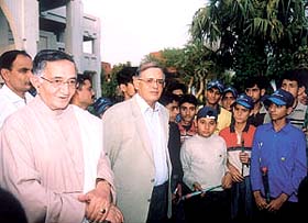 Children from Jammu and Kashmir call on Lieutenant-Governor Vijai Kapoor at Raj Bhavan in the Capital