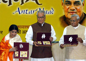 Prime Minister Atal Bihari Vajpayee with Vice-President Bhairon Singh Shekhawat and legendary singer Lata Mangeshkar