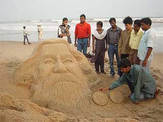 Internationally acclaimed sand sculptor Sudarsan Pattnaik vents his shock at the theft of the Nobel Prize medal