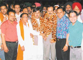 Members of a Pakistani delegation were welcomed at a function held by the Rotary Club at Shingar Cinema