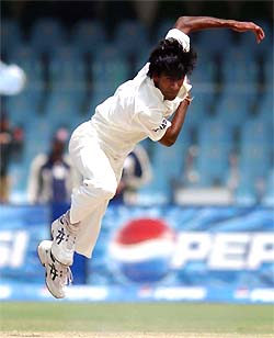 Lakshmipati Balaji bowls on the second day of the second Test in Lahore 