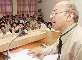 Mr P.U.M. Rao from the Ministry of Chemicals and Fertilisers addresses a two-day workshop on �Indian Pharmaceutical Industry: Post 2005 Scenario� at NIPER in Mohali