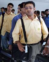 Virender Sehwag and Ashish Nehra arrive with teammates at Islamabad airport