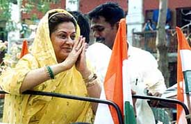 Veteran actress and Congress candidate Moushumi Chatterjee campaigns in Kolkata