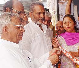 Indian National Lok Dal election office being inaugurated by Improvement Trust chairman Lala Rameshwar Prasad in Ambala City