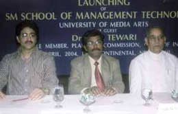 Distinguished guests at the opening ceremony of S M School of Management.