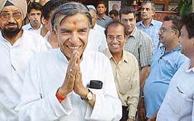 Congress candidate Pawan Kumar Bansal seeks votes at a rally in Sector 36, Chandigarh