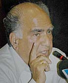The former Union Minister and BJP leader, Mr Shanta Kumar, addresses a Press conference in Shimla
