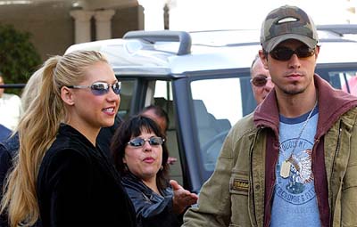 Singer Enrique Inglesias and tennis star Anna Kournikova