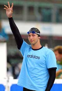 Australian world-record holder Ian Thorpe waves to spectators before competing in the men�s 200 metres freestyle final of the Australian Olympic team swimming trials in Sydney