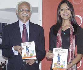Miss India Universe Tanushree Dutta releases Raghu Palat's book