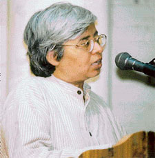 Ms Shabnam Hashmi addresses a function organised by Media Arts on the activities of Youth Aman Karwan