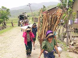 Villagers of Molnomi come to take shelter at Sajik Tampak in Manipur