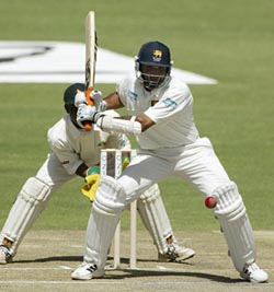 Sri Lanka batsman Marvan Atapattu lines up to pull a delivery