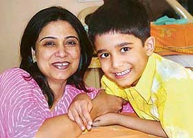 Mother and child celebrate the bond of love on Mother�s Day in Chandigarh