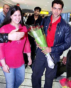 Bollywood star Hrithik Roshan being received by his fans on his arrival in New York 