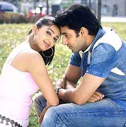 Abhishek Bachchan and Bhoomika Chawla in Run