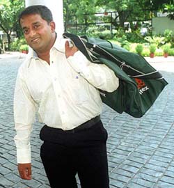 Abhijit Kale comes to attend the crucial BCCI enquiry committee meeting in Kolkata 