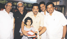Rajesh Jain, MLA, Sadar Bazar, distributed books to around 2,000 children in a function, organised by the Samajik Karyakarta Parishad in the Capital on Sunday.