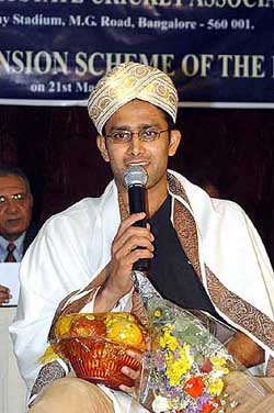 Indian leg-spinner Anil Kumble wearing a Mysore turban, after being felicitated by Karnataka State Cricket Association in Bangalore