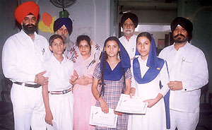 Winners of the quiz competition on the life of Guru Angad Dev.