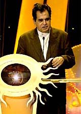 Veteran Bollywood icon Dilip Kumar delivers his acceptance speech after winning the award for Outstanding Achievement in Indian Cinema