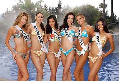 Jennifer Hawkins, Miss Australia Universe 2004; Larimar Fiallo, Miss Dominican Republic Universe 2004; Bianca Nicole Sissing, Miss Switzerland Universe 2004; Fabiane Niclotti, Miss Brazil Universe 2004; Ana Karina A ez Delgado, Miss Venezuela Universe 2004 and Tanushree Dutta, Miss India Universe 2004