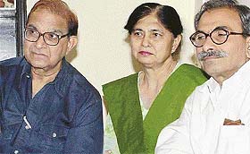 (Left to right): Eminent writers Dr Narendra Mohan, Dr Shashi Prabha and Pakistani writer-journalist Zaman Khan intently listen to the narration of "Sukho Bai ka Sach", the unpublished short story of Madhur Kapila, at her house in Sector 11