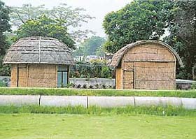 Thatched huts at the centre