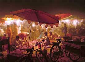 Apni Mandi in Ludhiana presents a riot of colours and lights on Saturday