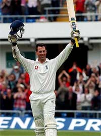 Marcus Trescothick celebrates reaching century during the second Test match between England and New Zealand
