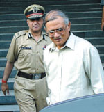 Outgoing L-G Vijai Kapoor with the Commissioner of Police, Dr K.K. Paul, at the former�s farewell function at the police headquarters in the Capital on Monday.