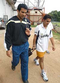 Indian speedster Zaheer Khan arrivies to attend pace bowlers camp 