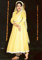 Manisha Mishra performs kathak during a function organised by the Pracheen Kala Kendra to pay tributes to the legendary Guru Pankaj Charan Das on his first death anniversary, in Chandigarh on Friday