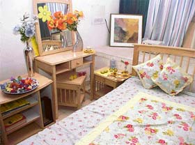 Go in for floral theme for creating a festive atmosphere in your home