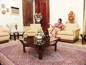 The living room with Lord Ganesha�s statue