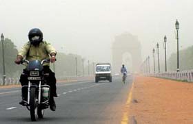 Motorists had to reckon with the haze in the Capital